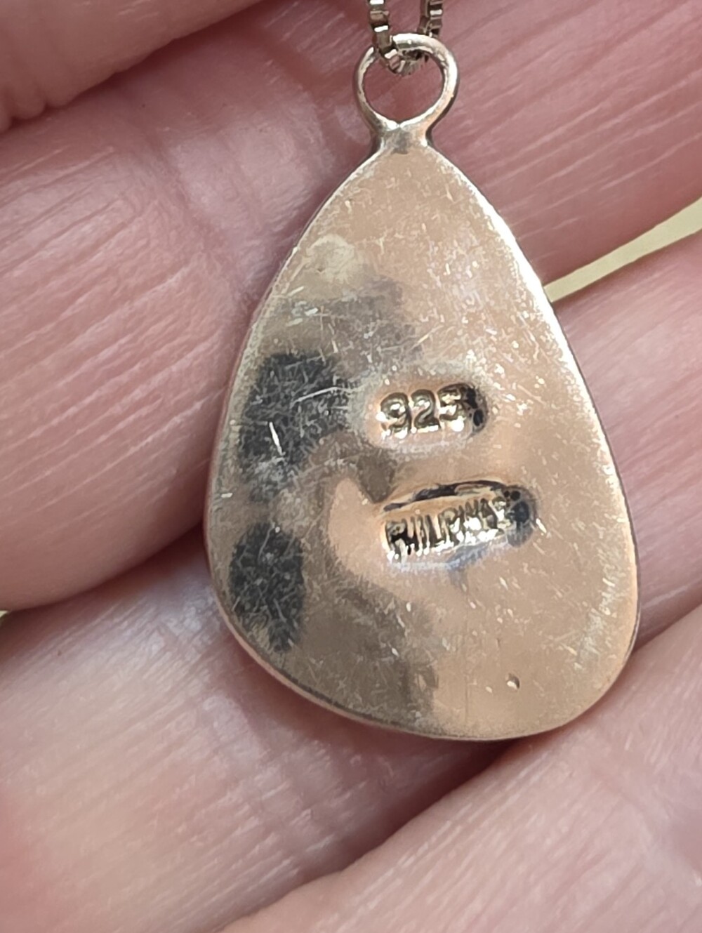 PURPLE MOJAVE TURQUOISE PENDANT SET IN925 STERLING SILVER.ON A 22 IN 925 CHAIN. - Picture 3 of 4